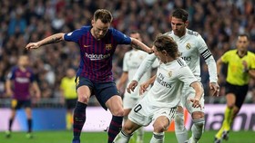 Barca và Real Madrid từ chối dời Siêu kinh điển từ Camp Nou sang Bernabeu