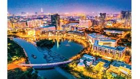 Một góc TPHCM. Ảnh: HOÀNG HÙNG
