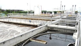 Tăng cường đối thoại, lắng nghe doanh nghiệp