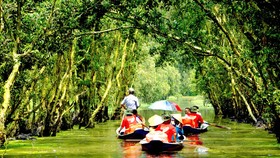 Sức sống “Tân Châu Cảng” nơi biên giới An Giang