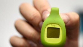 Thiết bị theo dõi không dây Zip của Fitbit (Ảnh: Franck Robichon/EPA)