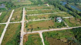 Một góc đất nền dự án tại xã Phong Phú, huyện Bình Chánh của Công ty Phi Long. Ảnh: THÀNH TRÍ