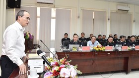 Bí thư Thành ủy TPHCM Nguyễn Thiện Nhân phát biểu tại buổi làm việc với Cục Hải quan TPHCM, ngày 14-11-2019. Ảnh: VIỆT DŨNG