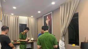 Công an khám nghiệm vụ trộm ở biệt thự chị Đ.T.K.H. ( có nghệ danh N.K.A.).