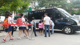 Xe đưa đón học sinh tại Hà Nội