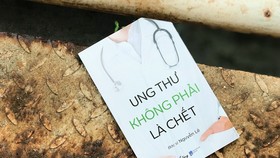 Tâm sự của vị bác sĩ hai lần chiến thắng bệnh ung thư