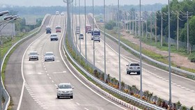 Kiểm soát chặt việc đầu tư thi công cao tốc Bắc - Nam