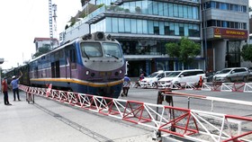 Xe lửa nên tránh giờ cao điểm