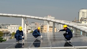 Tặng hệ thống điện năng lượng mặt trời cho Nhà Thiếu nhi TPHCM