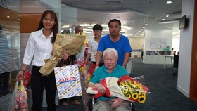 Chương Thị Kiều cùng cựu tuyển thủ Đỗ Minh Khá