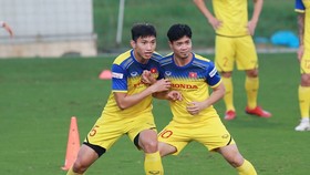 Ông Park tin tưởng Công Phượng sẽ lập công nếu được tung vào sân. Ảnh: Minh Hoàng