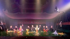 The performance titled Mo Rong (Dream of dragon) by the Thang Long Water Puppet Theater