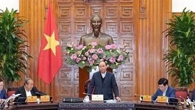 Prime Minister Nguyen Xuan Phuc speaks at the meeting. (Photo: VNA)