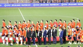 Vietnam defeated Indonesia 3-0 to become the champion of the 30th SEA Games men’s football in the Philippines on December 10. (Photo: Sggp)