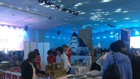 Gian hàng của TLS quán Thụy Sỹ tại hội chợ