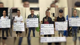 Bắt băng nhóm cho vay nặng lãi, thu giữ súng ngắn cùng hàng trăm viên ma túy