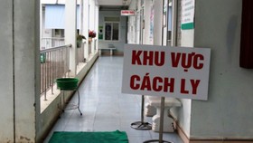 Bạc Liêu: Nhiều cán bộ bị kiểm điểm vì để người bán hàng rong vào khu cách ly