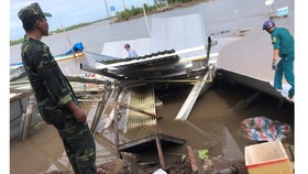 Cà Mau: Sạt lở trong đêm tại khu vực chợ Kênh 17, 14 căn nhà bị thiệt hại