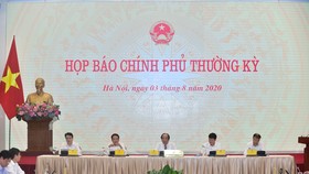 Khoanh vùng vừa đủ để dập dịch và phát triển kinh tế 
