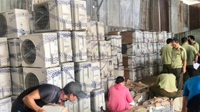 QLTT TPHCM kiểm tra kho hàng vi phạm trên địa bàn