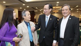 Kiều hối gửi về TPHCM đang tăng so với cùng kỳ