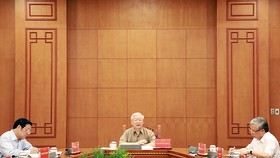 Tiếp tục đẩy mạnh phòng chống tham nhũng, không để lọt vào Trung ương, Bộ Chính trị những phần tử không đủ tiêu chuẩn
