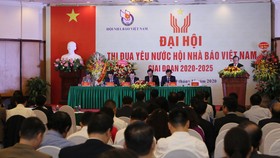 Nêu cao tinh thần sẵn sàng dấn thân, đối mặt với gian khổ, hiểm nguy của các nhà báo