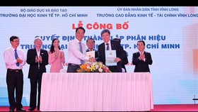 Vinh Long College of Economics – Finance became a branch of HCMC University of Economics in Vinh Long Province. (Photo: SGGP)