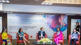 At the launch ceremony of the campaign (Photo: VNA)