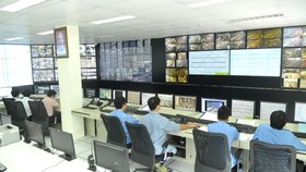 The urban traffic management center will transfer all violating cases to police wardens for imposing fines (Photo: SGGP)