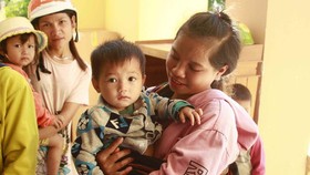 Children especially under 5 years of age are at high risk of diphtheria (Photo: SGGP)