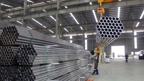 Construction steel exports soar in Q3 (Photo: VNA)