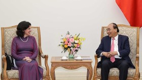 Prime Minister Nguyen Xuan Phuc receives outgoing Cuban Ambassador to Vietnam Lianys Tores River (Photo: VGP/ Quang Hieu)