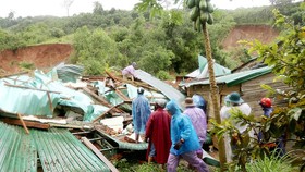 A landslide occurs in Dak Lak
