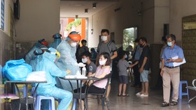 TPHCM phát hiện 1 trường hợp tái dương tính với virus SARS-CoV-2