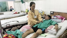 Anh Lê Thế Phương được chẩn đoán là lao cột sống, đang rất cần chi phí để phẫu thuật