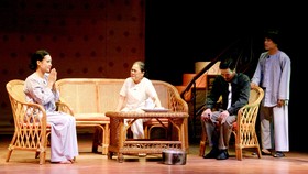 Sân khấu kịch Hoàng Thái Thanh: Một thập niên yêu thương