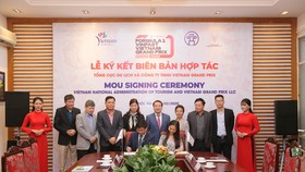 Đại diện Tổng cục Du lịch Việt nam và Công ty Vietnam Grand Prix chính thức ký kết thoả thuận hợp tác xúc tiến quảng bá du lịch Việt Nam và chặng đua F1 VinFast Vietnam Grand Prix tới thế giới giai đoạn 2020 – 2025.