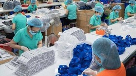 Gỡ vướng thủ tục xuất khẩu khẩu trang
