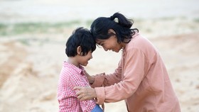 Cánh diều chơi vơi
