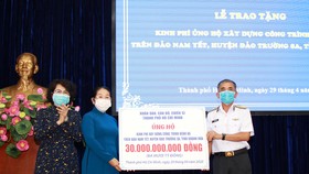 Góp sức xây bệnh xá đảo Nam Yết