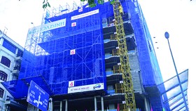 Tập đoàn Xây dựng Hòa Bình cất nóc vượt tiến độ công trình Tòa nhà Văn phòng Geleximco