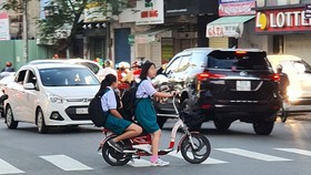 Quản lý học sinh đi xe điện đến trường