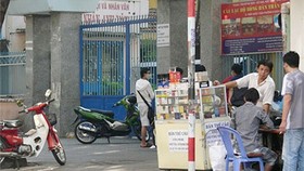 Xử lý nghiêm mua bán thuốc lá gần trường học, bệnh viện