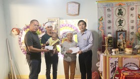 Báo SGGP hỗ trợ đột xuất gia đình cô giáo trẻ qua đời để lại con nhỏ 6 tháng tuổi