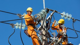 Điện lực miền Trung cảnh báo tiền điện tăng cao trong mùa dịch Covid-19