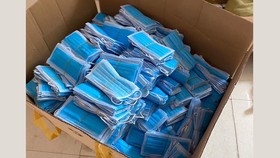 Tái chế cả “kho” khẩu trang y tế tung ra thị trường