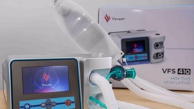 Sự linh hoạt của Vingroup trong việc sử dụng nền tảng công nghệ - công nghiệp để sản xuất máy thở được truyền thông quốc tế đánh giá cao