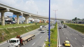 Flyover system at the intersection in front of Vietnam National University - HCMC (Photo: SGGP)