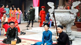 Ca tru (musical story telling) at a village